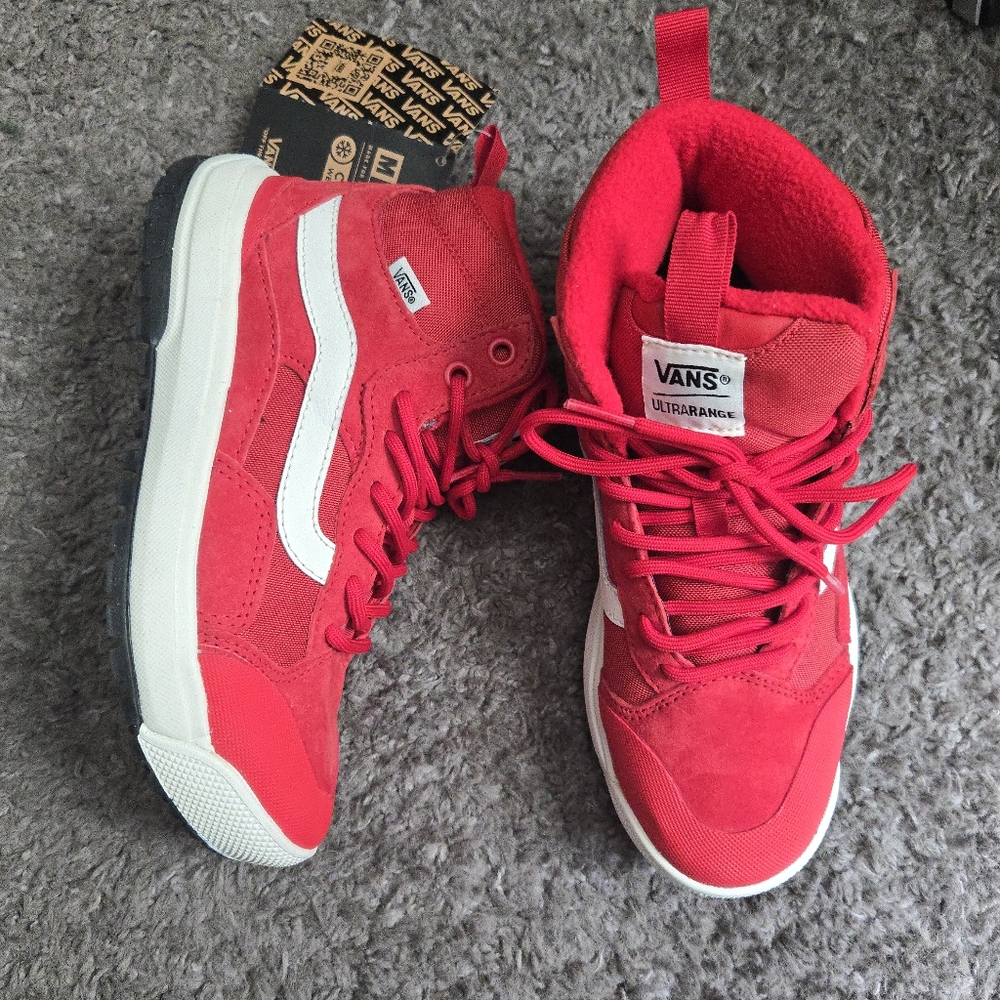 Vans Ultrarange Exo MTE 1 Women 6.5 Hiking Winter Boots Red 022025